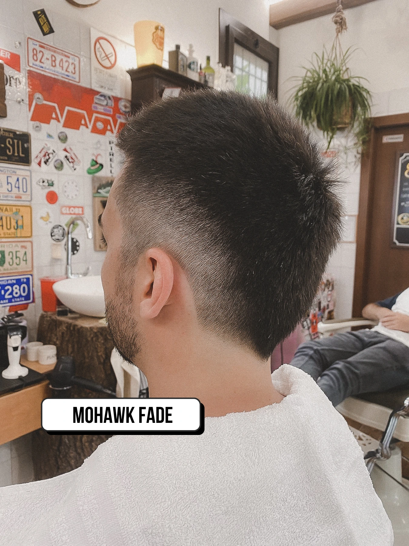 Wood Barber Shop Vigonza WOOD BARBER SHOP VIGONZA Mahawk Cut