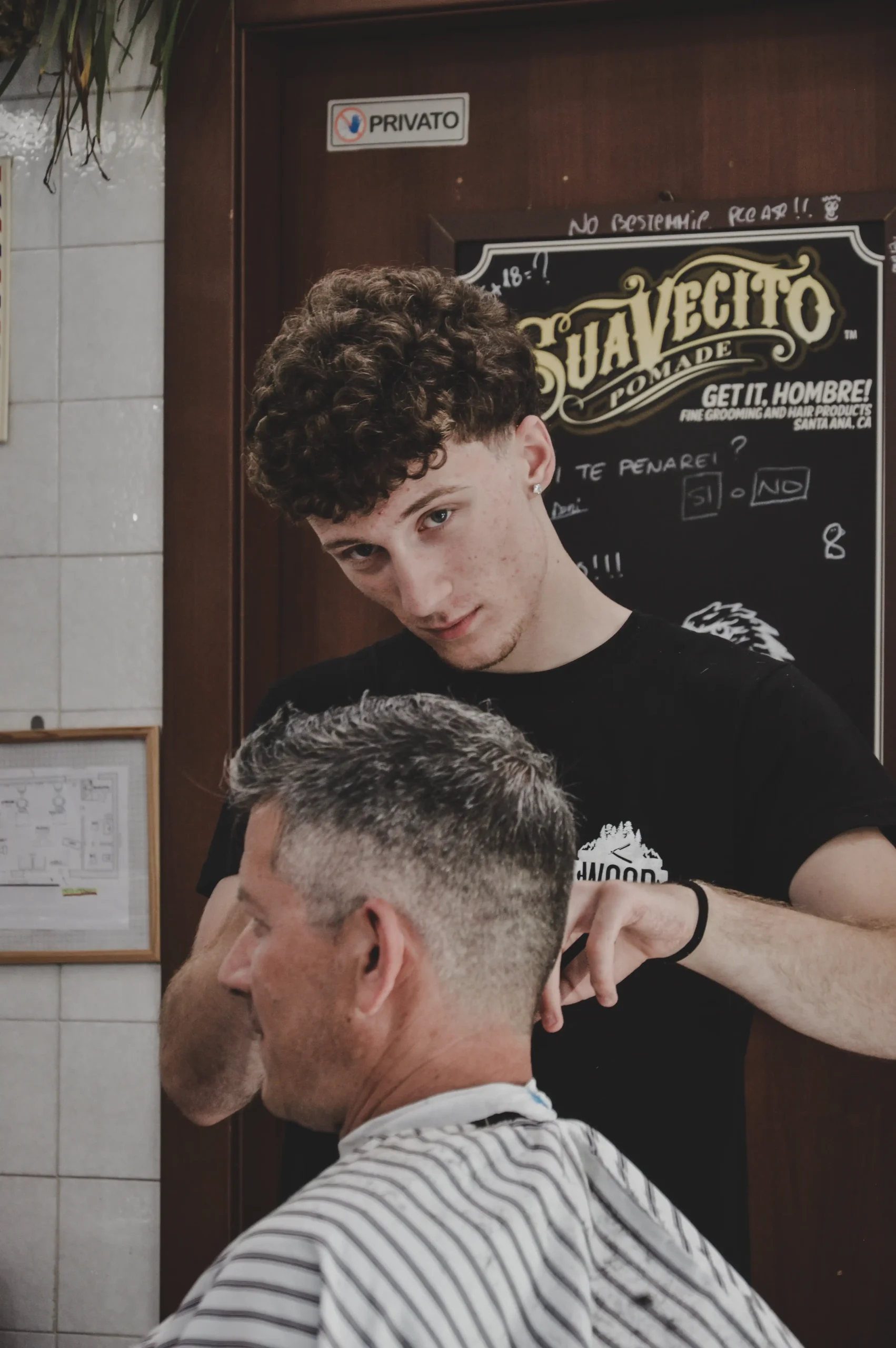 Wood Barber Shop Vigonza Wood barber shop Vigonza